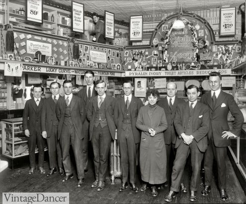 Men's Suits in 1921
