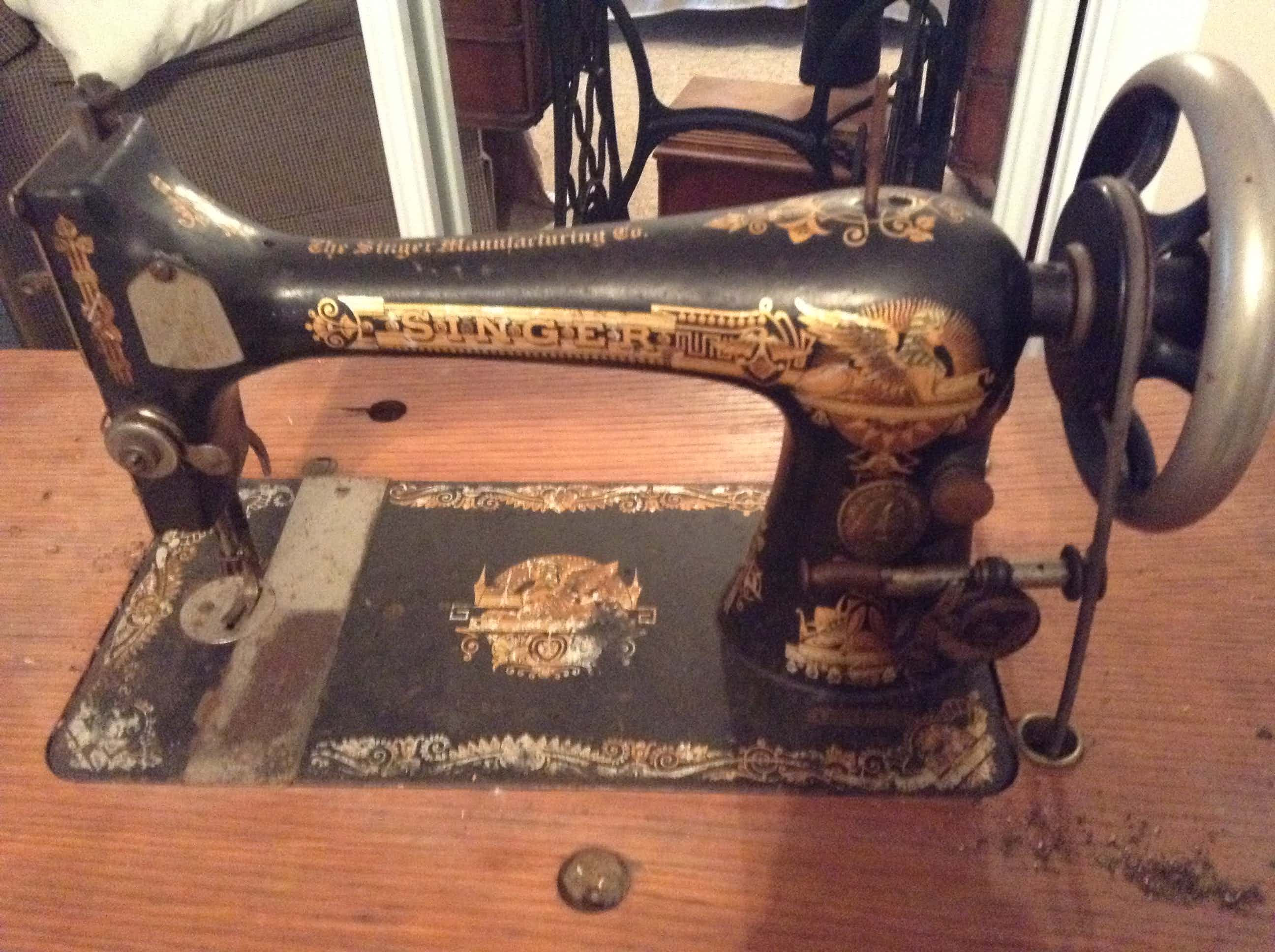 Vintage Singer Sewing Machine