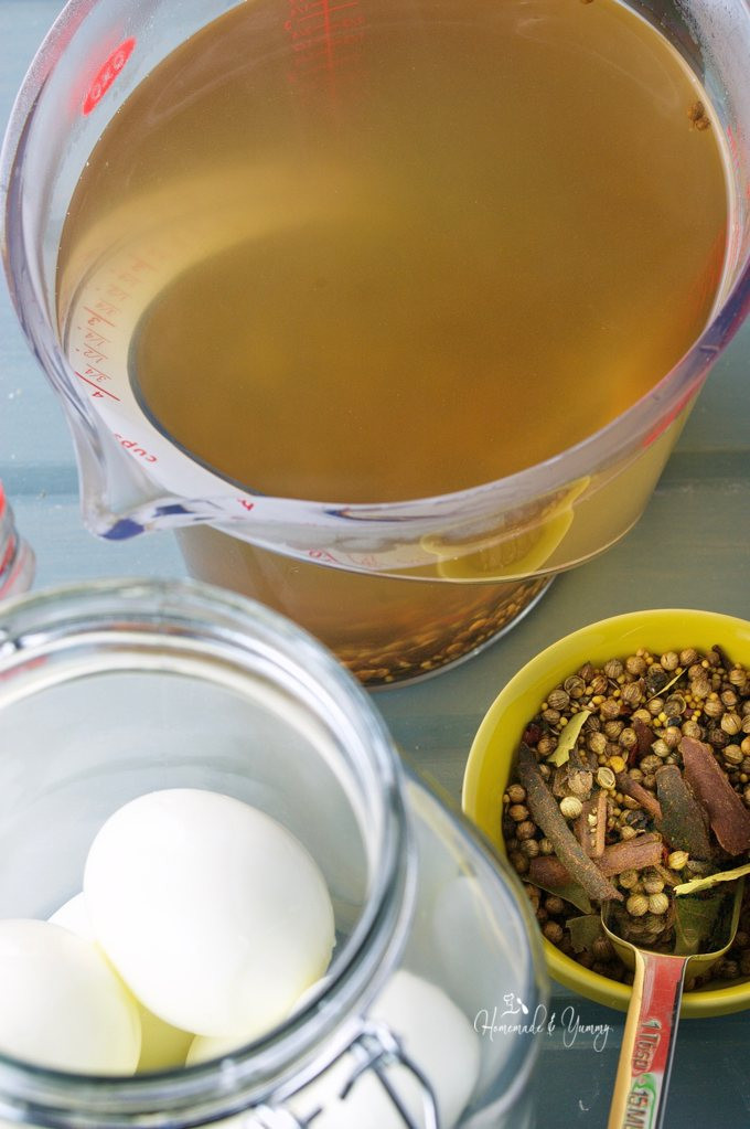 Ingredients for old fashioned pickled eggs