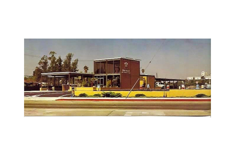 Fashion Square Car Wash grand opening in 1964