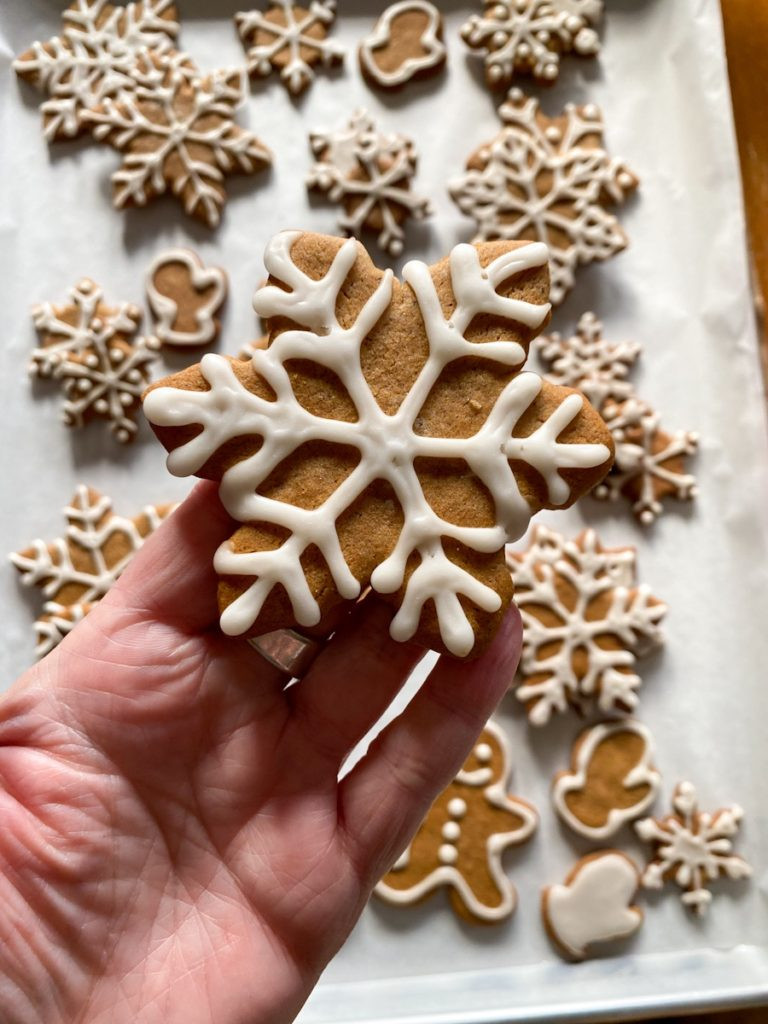 Crisp Gingerbread Cookies