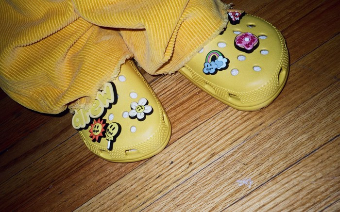 Justin Bieber Wearing Lavender Crocs