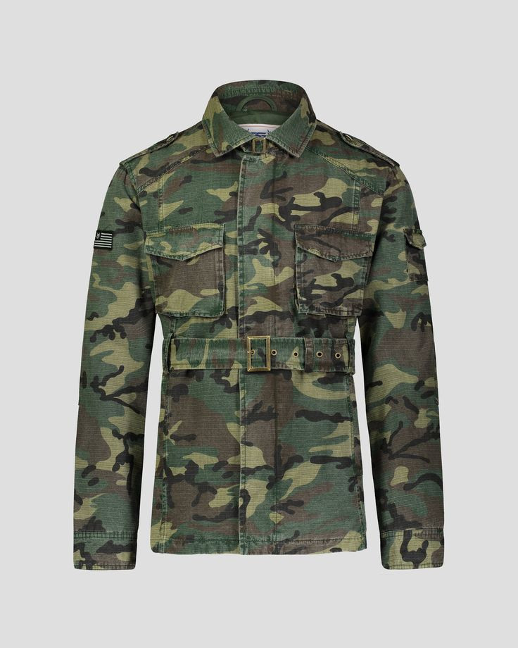 Man wearing a field fashion jacket